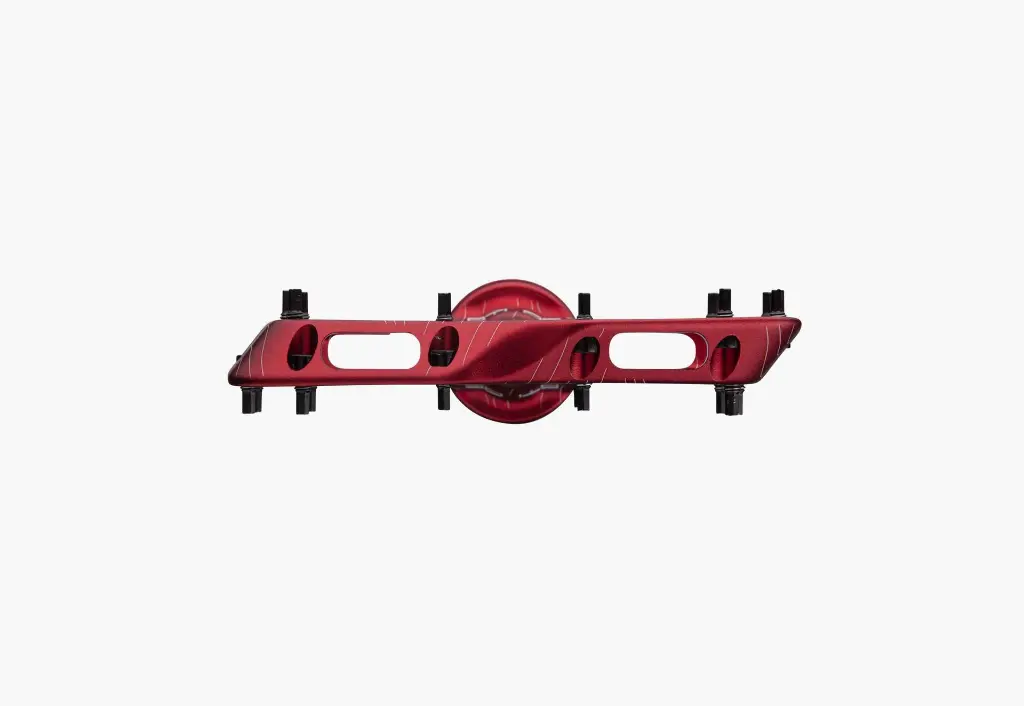 67ab159bfa90a6efaf280c62539d91c8c1548b4b_atlas_pedal_red_rotation_3_pdp_3x (1).webp