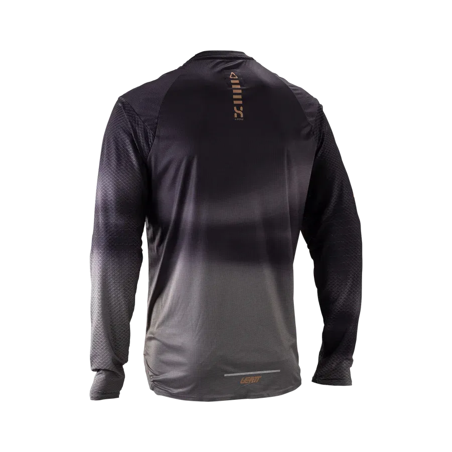 Leatt_3.0_Trail_LongJersey_GhostBlack_Back_5026052900_c12e7e70-2336-4a09-a1cd-4a27e11c9483.webp