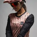 Leatt_2026_JerseyMTB_3.0TrailLongSleeveWomen_TrailsPink_2_5026058690_1ec5cbea-fc76-4e1a-937d-420e76280307.webp