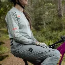 Leatt_2026_JerseyMTB_3.0TrailLongSleeveWomen_MistGreen_2_5026058650_416fda32-25fd-48b5-ace9-3ccc8f9ddbba.webp