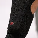 Leatt_Protection_KneeGuard_6.0EVOEXT_Black_Mood5_50260111060_42a65dec-43b8-4406-ae13-235eb5c5fa2b.webp