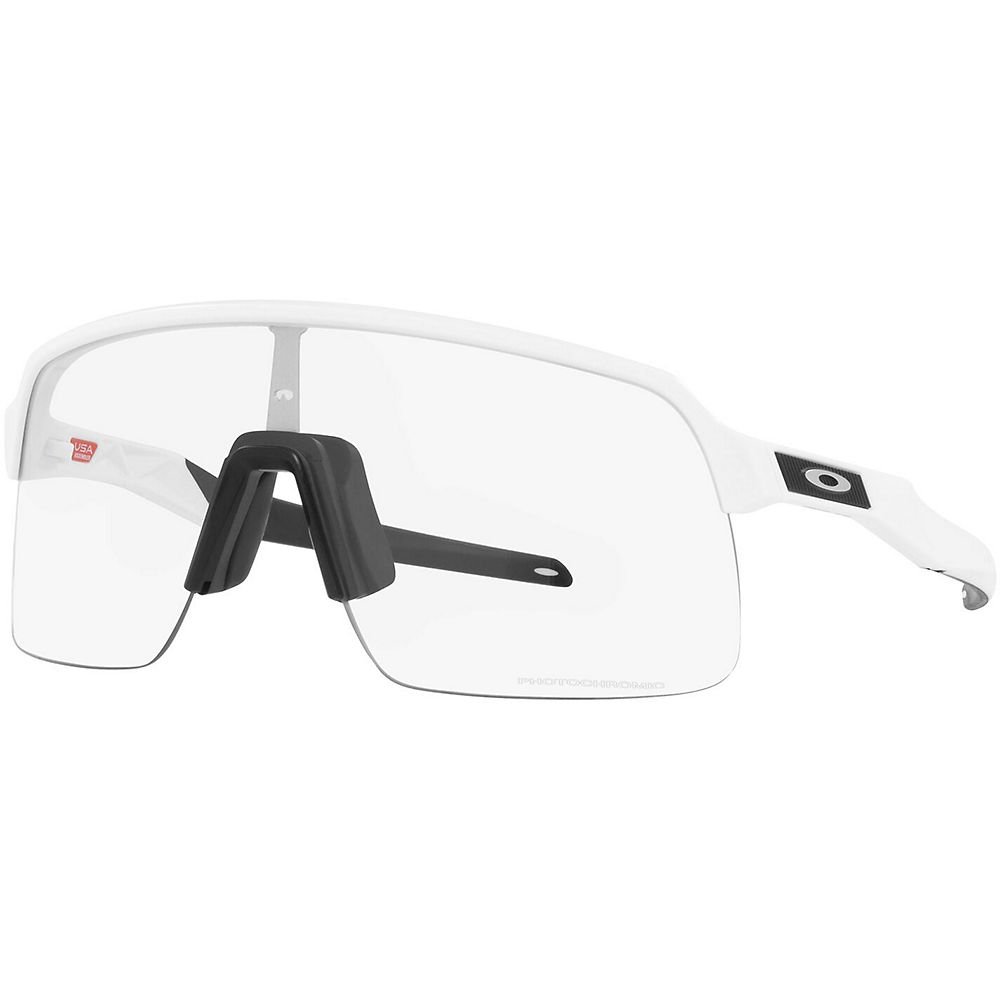 LENTES OAKLEY SUTRO LITE MATTE WHITE CLEAR PHOTOCHROMIC 